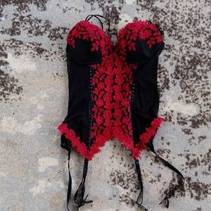 Black and Red bustier garter